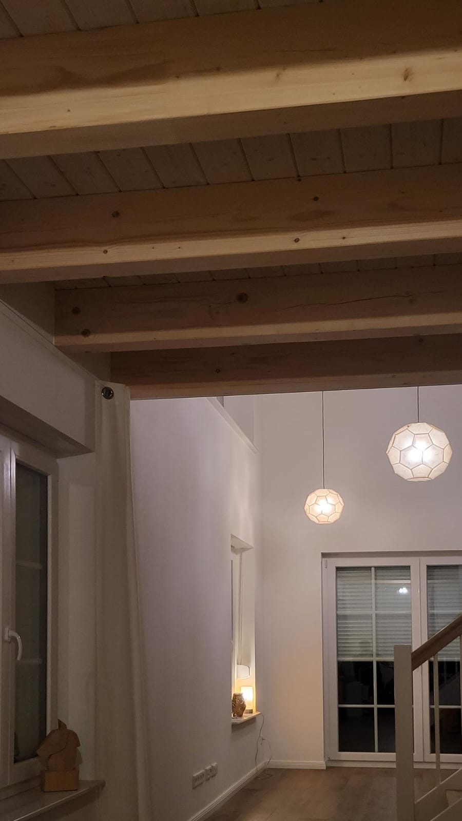 Stimmungsbilder-Kunden_Leuchten-deckenhaengend